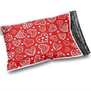 NWT (20 pack) Heart Poly Mailers